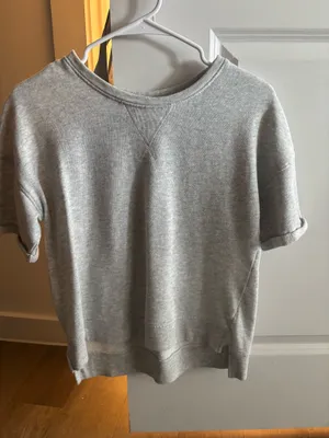 Gray T shirt Size XS thumbnail 1