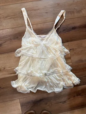 Y2K Victoria’s Secret Ivory Ruffle Babydoll Cami Tank Medium thumbnail 4