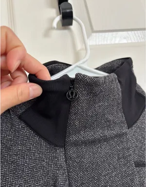 Lululemon Base Runner 1/2 Zip Pullover Jacket (6) thumbnail 6
