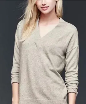 GAP Women's Light Tan V-Neck Sweater thumbnail 1