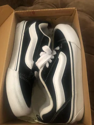 Vans Knu Skool Shoes thumbnail 1