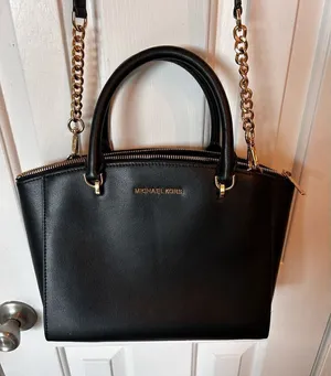 Michael Kors Ellis Satchel Leather Black Crossbody Belt thumbnail 1