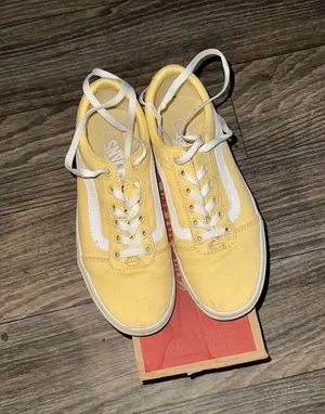 Classic Vans thumbnail 1
