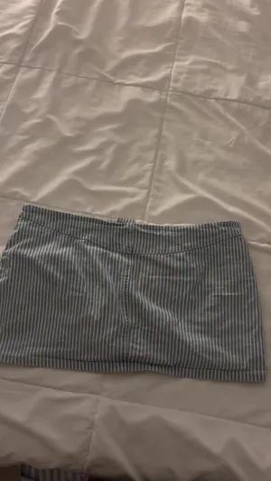 brandy melville blue and white striped mini skirt with built in shorts size small thumbnail 3