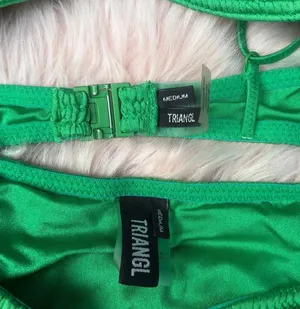 Triangl Bikini thumbnail 3