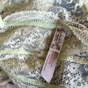 NWOT Intimately By Free People Lace Bra top Bralette thumbnail 8