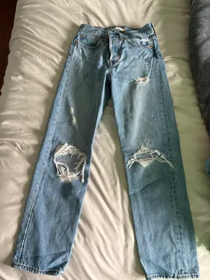 Levi’s Wedgie Jeans thumbnail 1