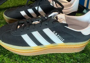 Adidas 8.5 women. Black and white. Triple stacks thumbnail 1