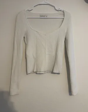 Abercrombie & Fitch white long sleeve thumbnail 1
