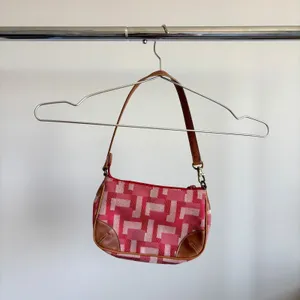 Vintage Nine West Red Shoulder Bag Y2K 2000s Boho Revival 70s Retro thumbnail 3