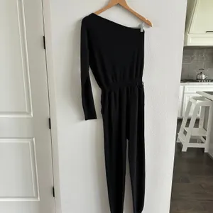 All The Ways Black Bodysuit Jumpsuit One shoulder Long Sleeve Size M thumbnail 6