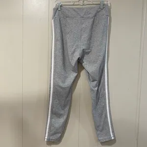 New Balance Gray Stripe Active Leggings Size L thumbnail 2