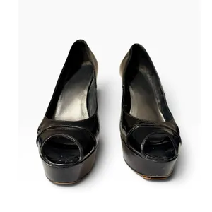 Stuart Weitzman Classic Black Patent Leather Peep Toe Platform Stiletto Size 9 thumbnail 4