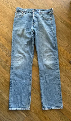 Levi’s Jeans 501 Straight Leg High-Rise thumbnail 1