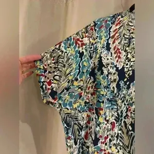 Women’s Floral Jodifl Loose fit Top thumbnail 2
