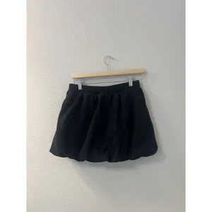 OFFLINE by Aerie Women Black Bubble Fleece Mini Skirt Shorts Small thumbnail 2