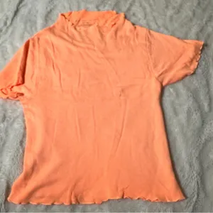 FP Movement Madeline Funnel Baby Tee XS Peach Ribbed Lettuce Hem Top thumbnail 8