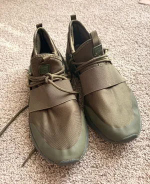 Fabletics Sneakers  thumbnail 1