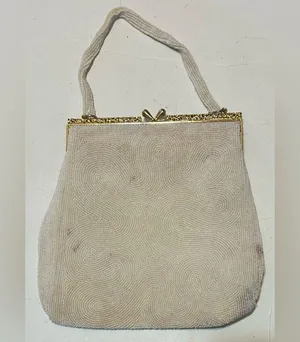 Floral White vintage Beaded Handbag thumbnail 2