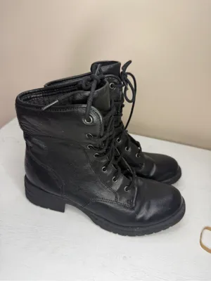 b.o.c. Black Leather Combat Boots Fold Over Cuff Sz 7 Moto Fall Boho Witchy thumbnail 2