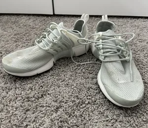 Nike Prestos thumbnail 1