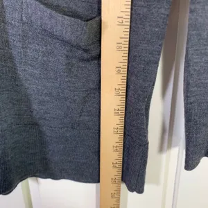 Banana Republic Womens‎ XS Gray 100% Merino Wool V-Neck Button Cardigan Sweater thumbnail 9