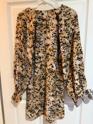 Banana Republic Beige & Black Animal-Print Long Sleeve Dress thumbnail 2