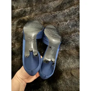 Nina Navy Blue Satin Peep Toe Heels Mid Heel Dress Shoes Size 6.5 wedding thumbnail 3