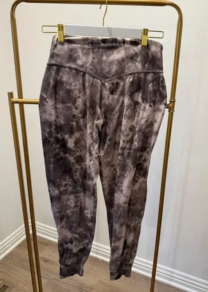 Lululemon Align Joggers size 8 thumbnail 1