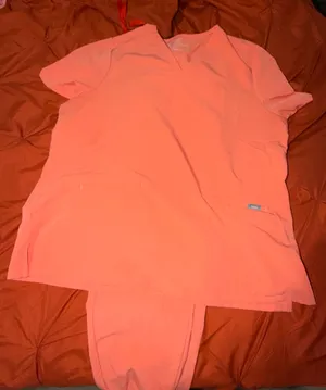 FIGS Scrubs Set thumbnail 5