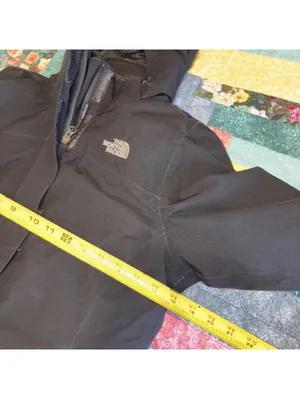 The North Face $200 Toro Peak Triclimate Woman’s Small Black Hooded Jacket thumbnail 9