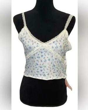 (Romwe) NWT Floral Tank Top: Size Large (US 8/10) thumbnail 1