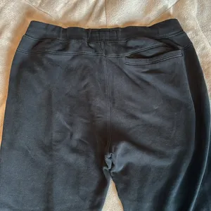 Abercrombie and Fitch black joggers thumbnail 5