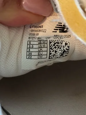 New Balance Women'S 300 Court Sneakers thumbnail 7