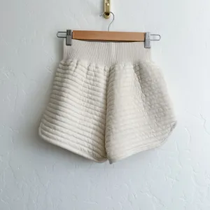 Everlane | Organic Cotton Quilted High-Rise Shorts in Parchment‎ Cream thumbnail 4