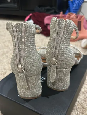 Badgley Mischka Heels thumbnail 2