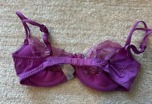 Victoria’s Secret Purple Lace hot pink corset detail bow Bra 32C thumbnail 3