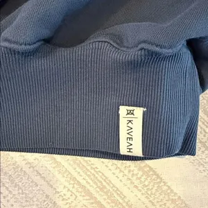 Kaveah Ombré Blue (Navy Tone) Oversized Fleece Sweatshirt – Junior M (10/12) NWT thumbnail 3