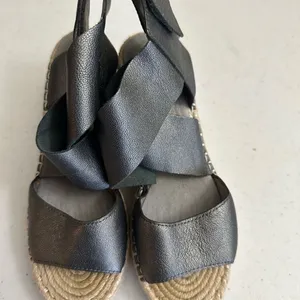 Eileen Fisher Wedge Sandals Pewter 5.5 Women Espadrille Platform Metallic Lthr thumbnail 11