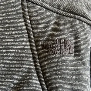 The North Face Women XL Grey Full Zip Outdoor Vest thumbnail 7