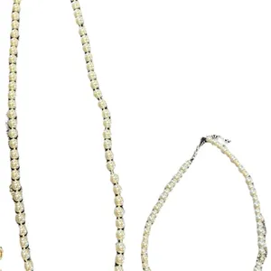 Costume Jewelry Necklaces Lot of 4 Pieces thumbnail 3