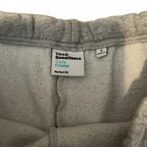 TNA Aritzia Cozy Fleece Shorts thumbnail 3