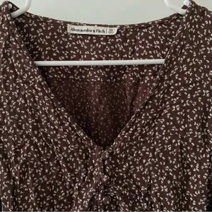 Abercrombie & Fitch Dark‎ Brown Patterned Blouse thumbnail 2