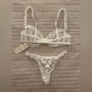 For Love & Lemons Eloise White Lace Lingerie Set thumbnail 3
