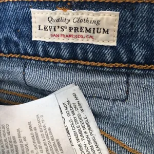 Levi’s Premium 501 Button Fly Jean Cut Off Shorts Light Wash High Rise 29 thumbnail 10