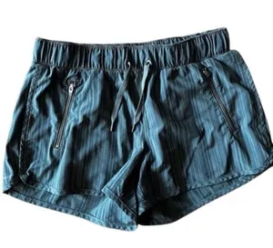 ATHLETA Perfect STRIPE SWAY Subtle Stripe Shorts ZIP Pocket thumbnail 1