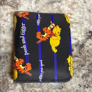 Vintage Winnie the Pooh and Tigger Bifold Wallet - Rare 90’s Disney thumbnail 1