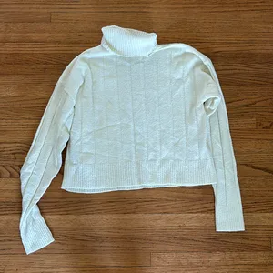 Meshki sweater turtle neck thumbnail 1
