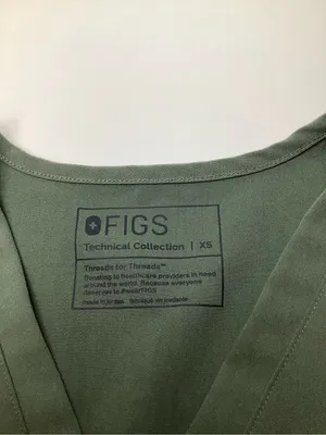 FIGS Casma Three Pocket Medical Scrub Top Olive Green V Neck Women’s Size XS EUC thumbnail 3