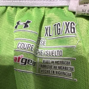 Under Armour Loose Womens Size XL Black Green Mesh Athletic Shorts thumbnail 4